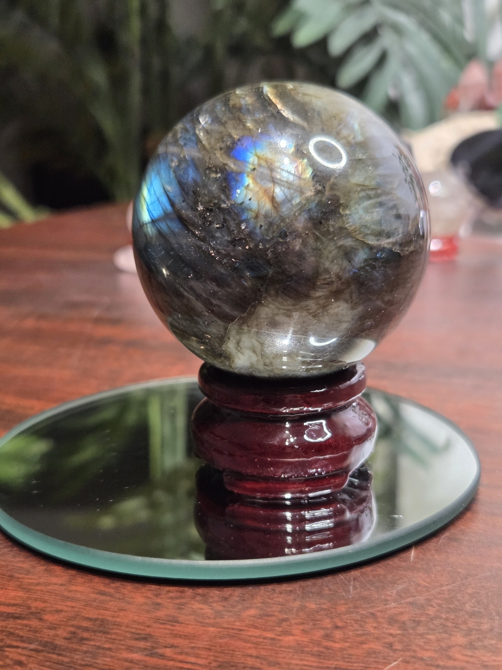 Flashy Labradorite Sphere - Picture 14 of 16